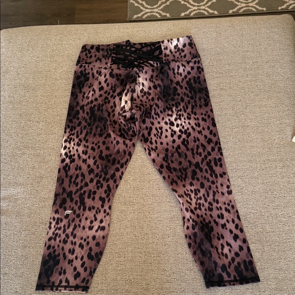 Leopard Print Sports Bra and Leggings Set extra large fabletics new with tags - Picture 5 of 12
